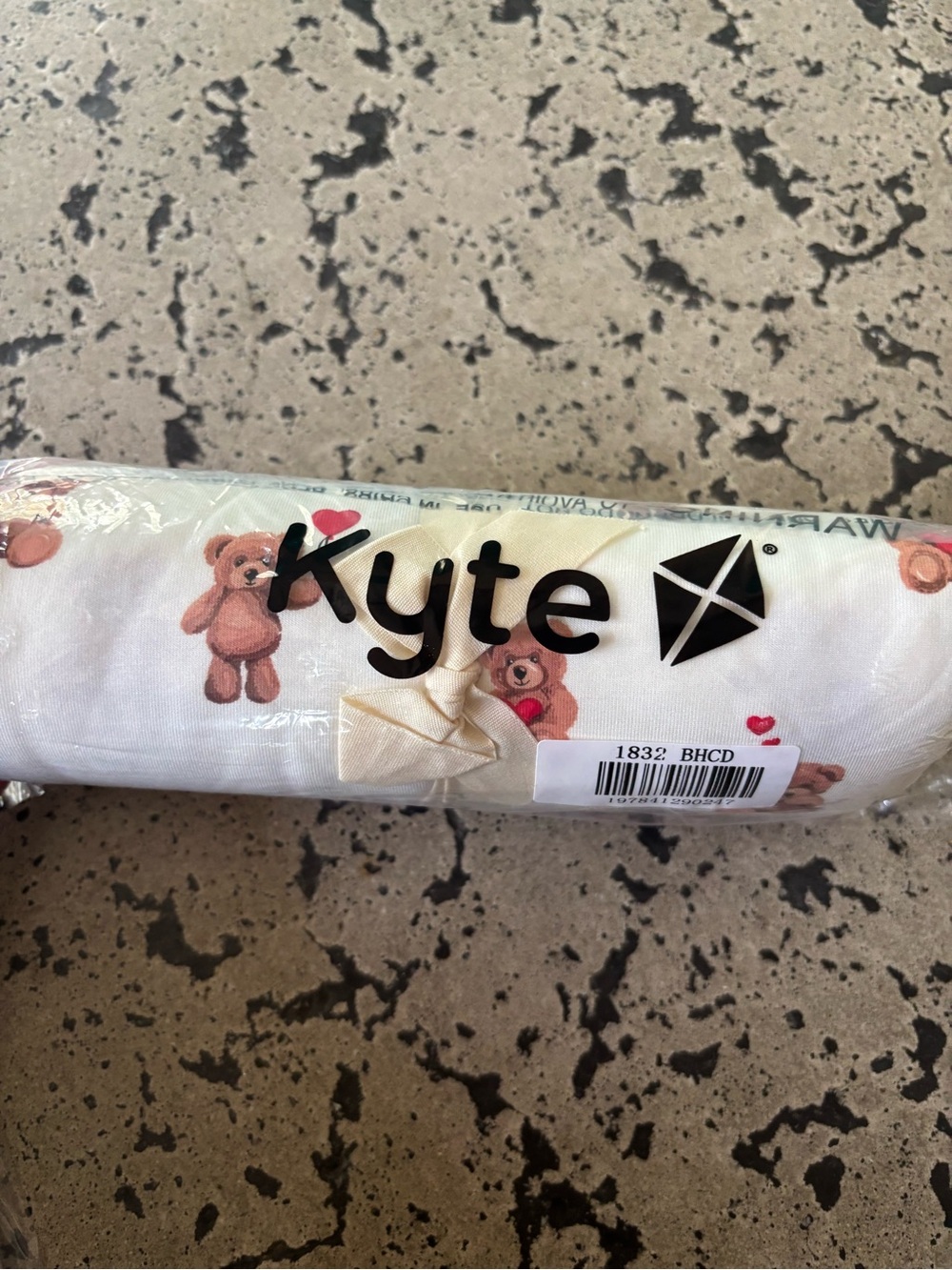 Kyte BABY Bear Hearts swaddle blanket.